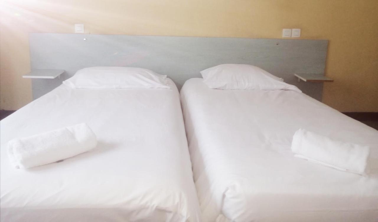 Hotel Francois Ier Bagneres-de-Luchon Ngoại thất bức ảnh